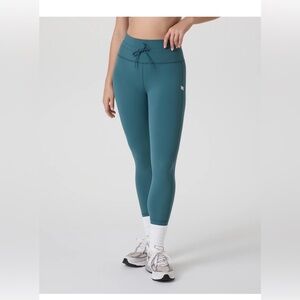 Vuori Daily Leggings in Teal